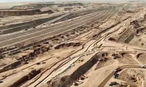 Công trường xây dựng Thành phố thẳng của Arab Saudi